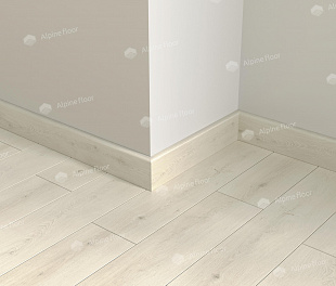 Плинтус каменно-полимерный Parquet Light SK 11-25 80х12,5х2200, упаковка 1 шт
